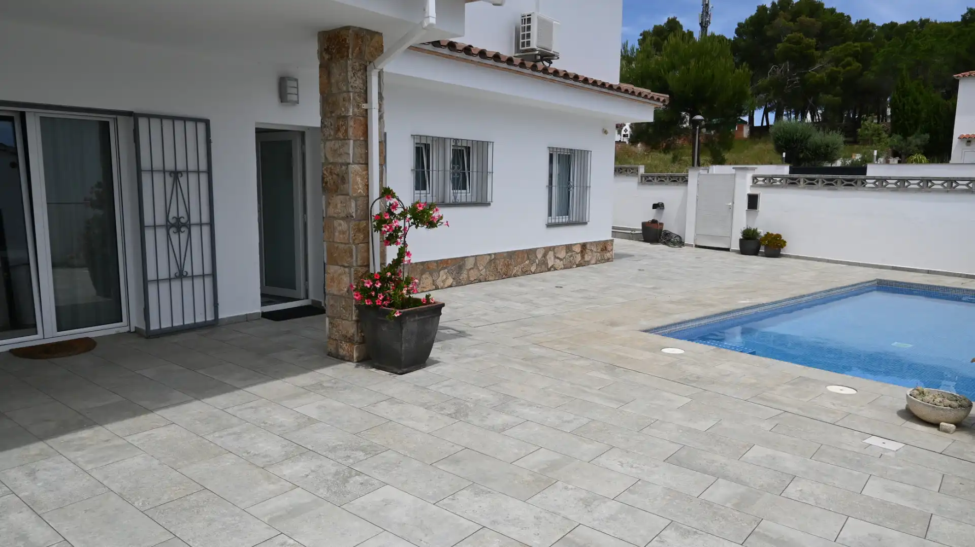 Terraza de Casa o chalet en venta en L'Escala con Aire acondicionado, Calefacción y Jardín privado