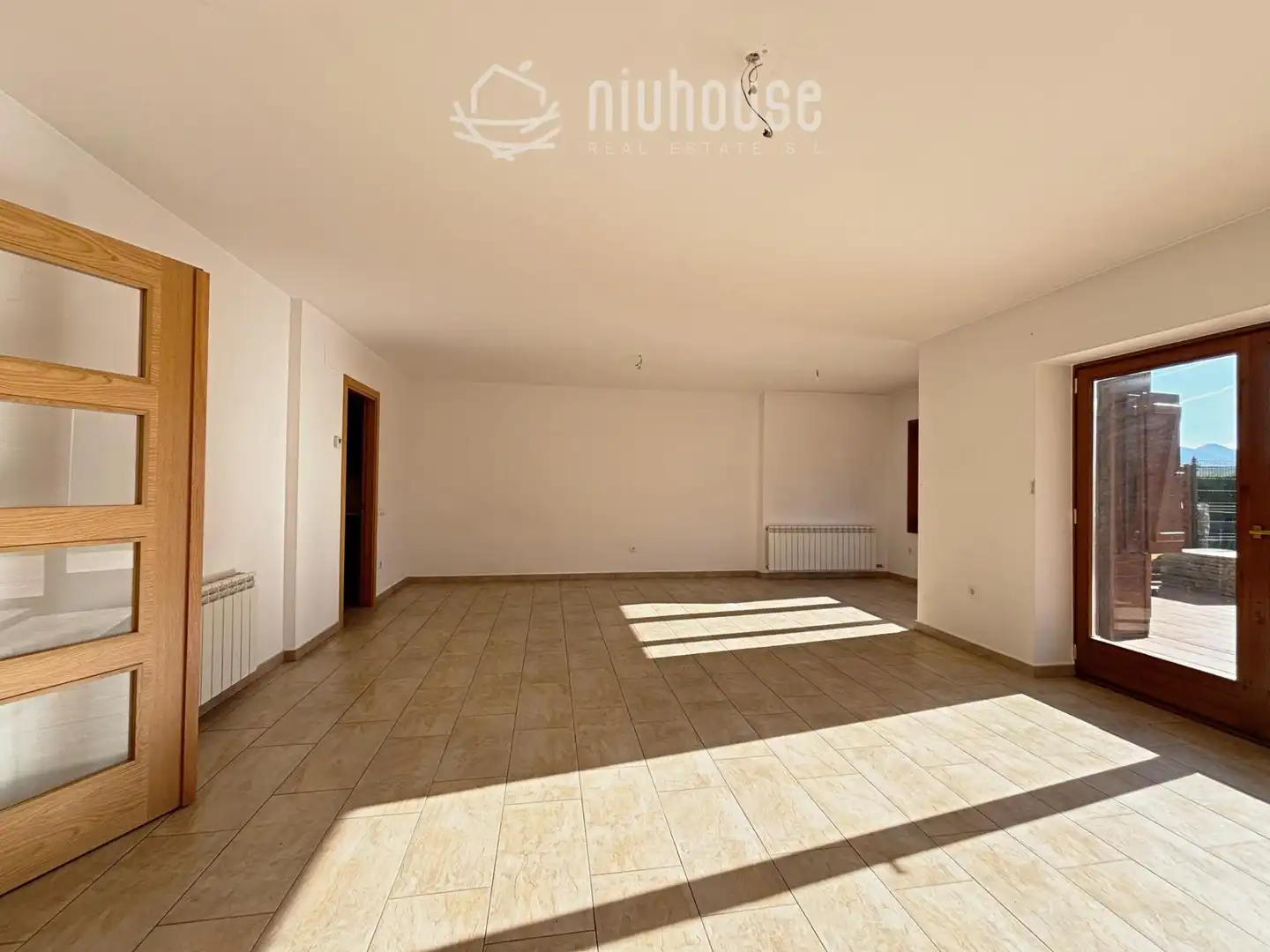 Sala d'estar de Casa adosada en venda en Puigcerdà, Girona