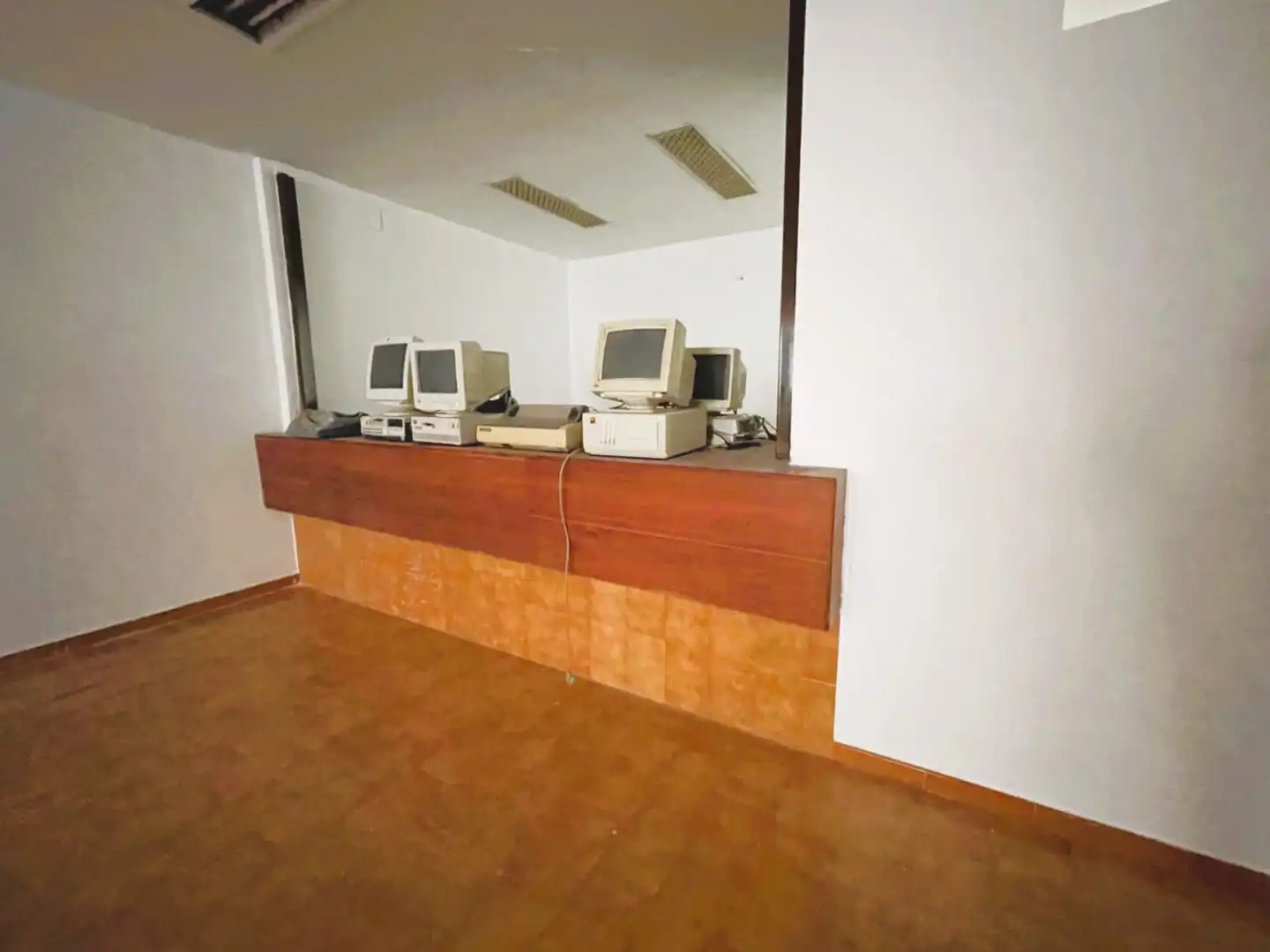 Commercial properties for sale in Valdepeñas