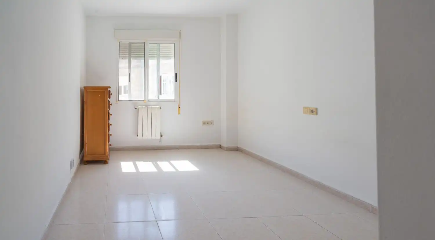 Habitación de Piso en venta en Peñíscola / Peníscola con Terraza y Balcón