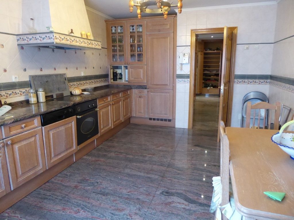 Cocina de Dúplex en venta en Avilés