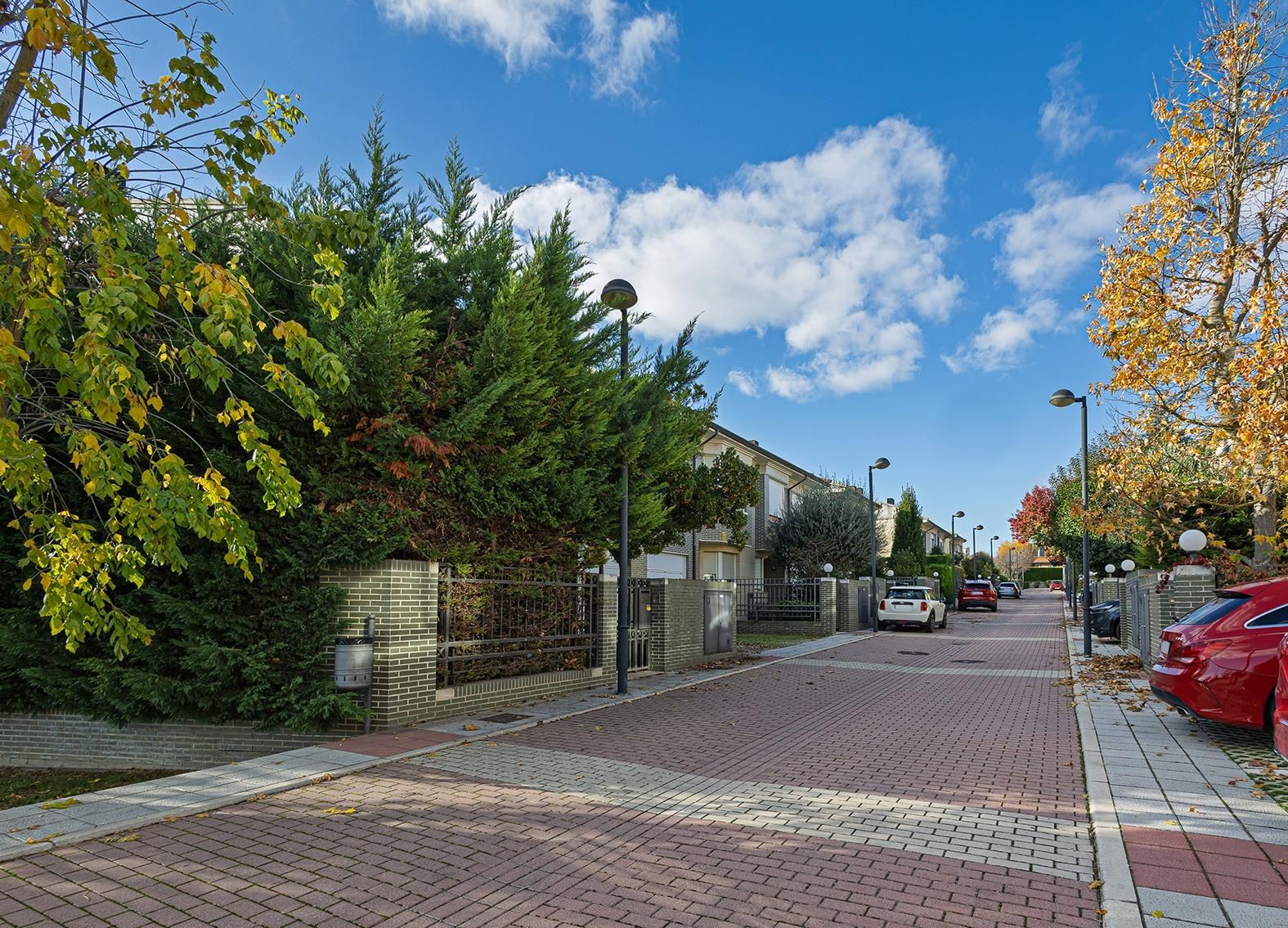 Exterior view of Single-family semi-detached for sale in Valladolid Capital  with Heating, Private garden and Terrace