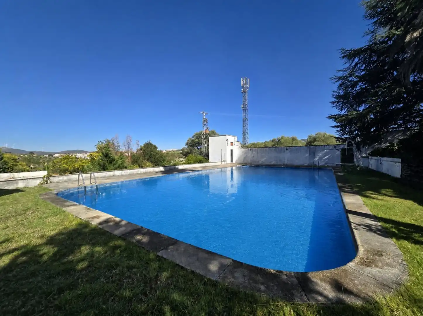 Piscina de Casa o chalet en venta en Plasencia con Aire acondicionado, Calefacción y Jardín privado