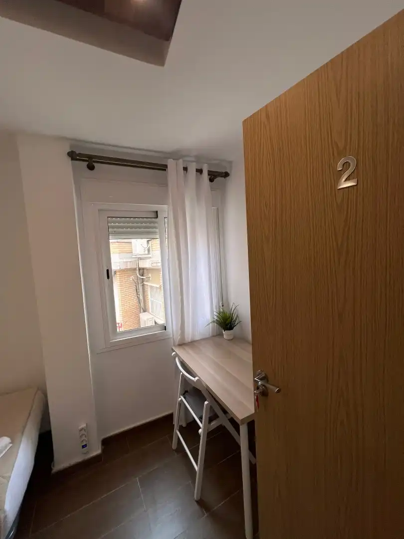 Room in Pasaje Mármoles, 3, Perchel Norte