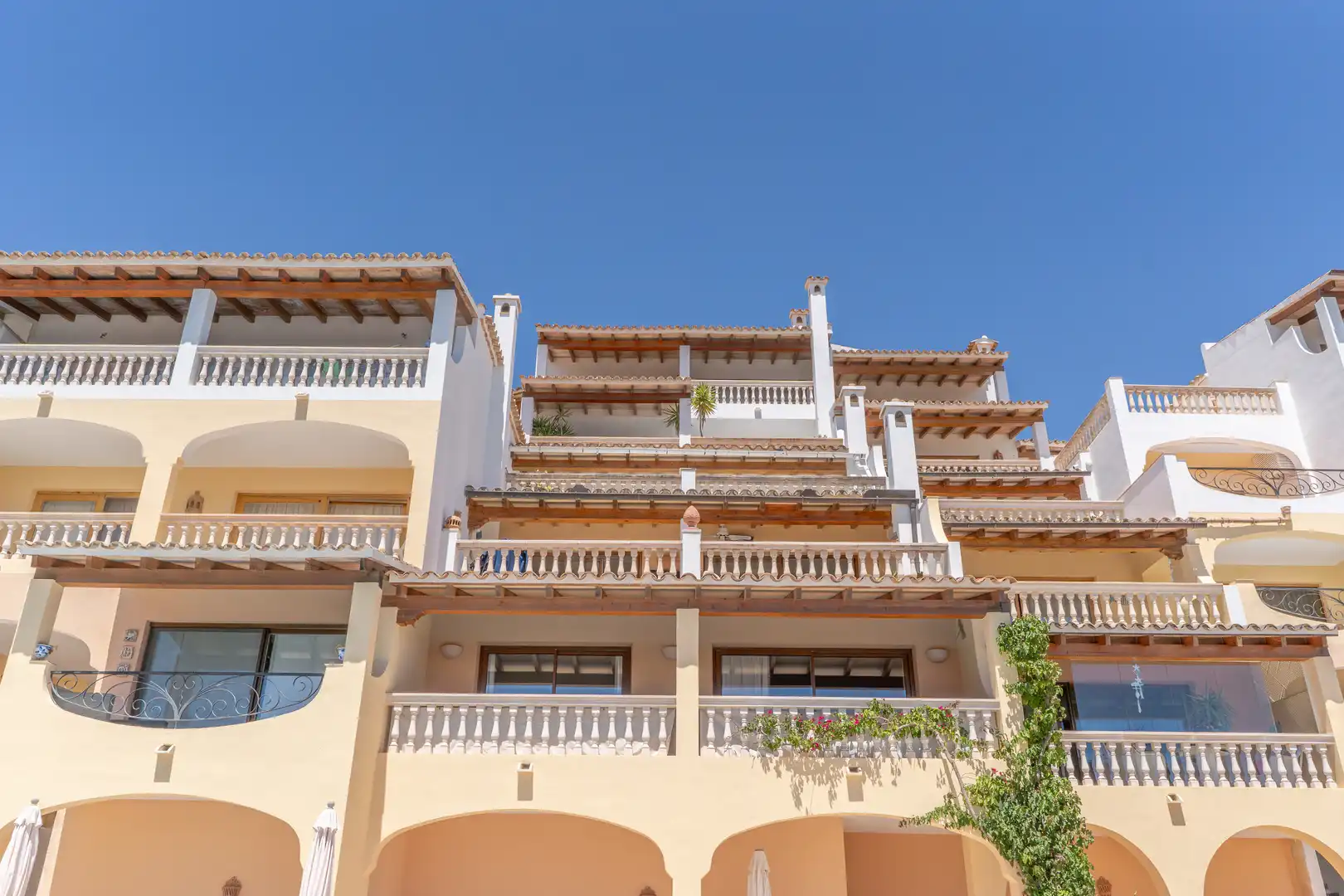 Vista exterior de Piso en venta en Calvià con Aire acondicionado, Calefacción y Piscina