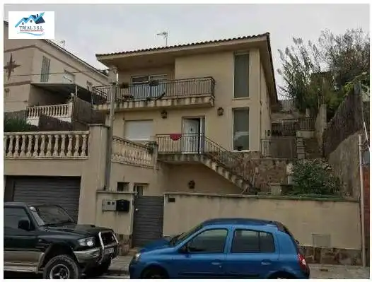 Villa in vendita a Avenida CASTELLNOU DE