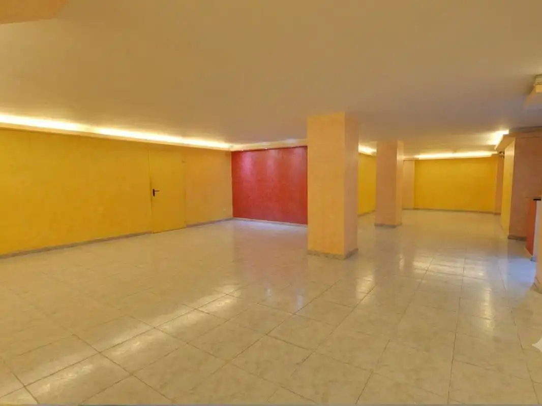 Geschaftsraum zur Miete in Béjar mit Terrasse und Internet