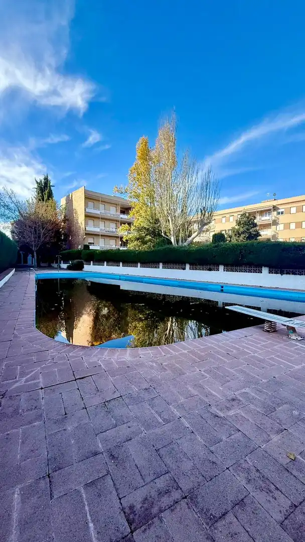 Piscina de Casa o chalet en venta en Siete Aguas con Jardín privado, Terraza y Alarma