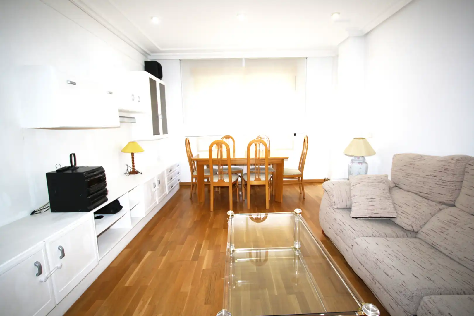 Sala de estar de Piso en venta en Albacete con Calefacción, Parquet y Amueblado