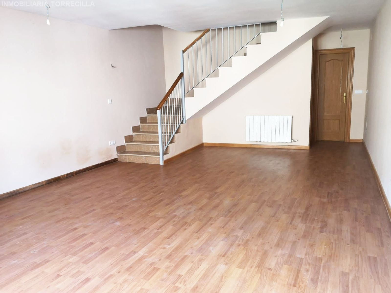 Casa adosada en venda en Valoria la Buena amb Calefacció, Parquet i Terrassa