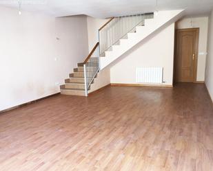 Casa adosada en venda en Valoria la Buena amb Calefacció, Parquet i Terrassa