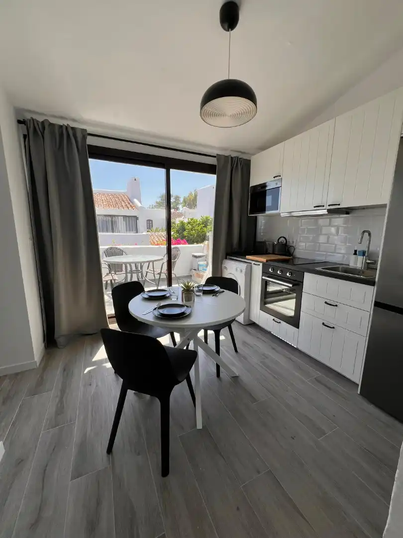 Küche von Wohnung zur Miete in Estepona mit Klimaanlage, Terrasse und Möbliert