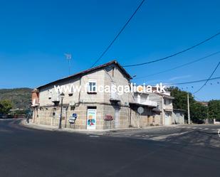 Vista exterior de Casa o xalet en venda en Monterrei amb Calefacció i Terrassa