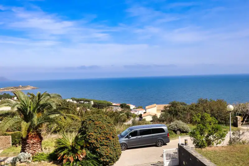 Vista exterior de Casa o xalet en venda en El Port de la Selva amb Aire condicionat, Calefacció i Traster