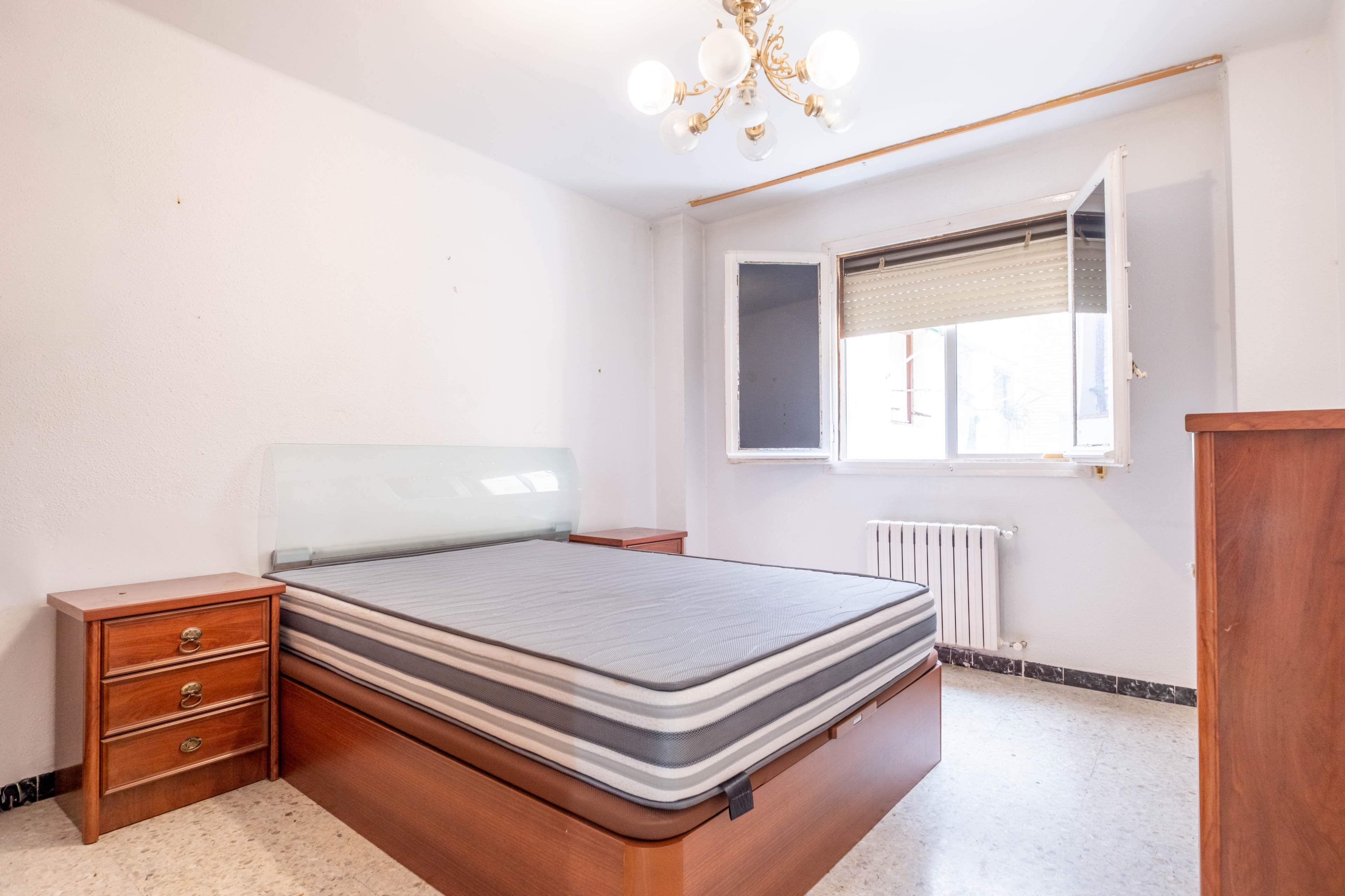 Bedroom of Flat for sale in  Zaragoza Capital  with Heating and Terrace