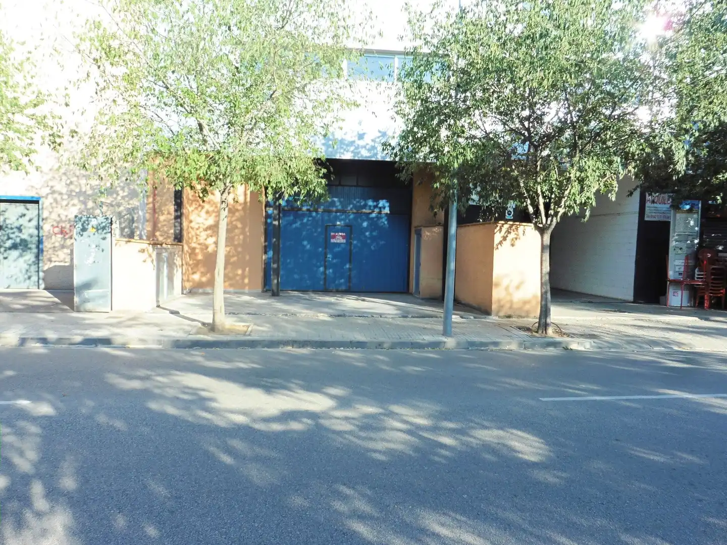 Vista exterior de Nau industrial de lloguer en La Roca del Vallès