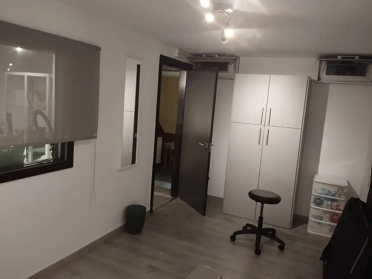Office for rent in Plasencia  with Air Conditioner, Heating and Internet