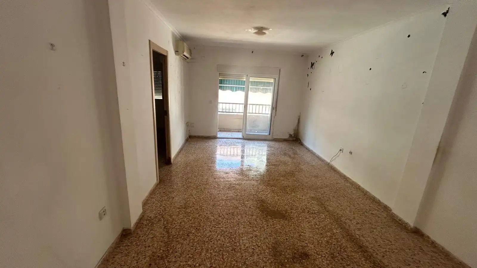 Piso en venta en Torrent con Balcón