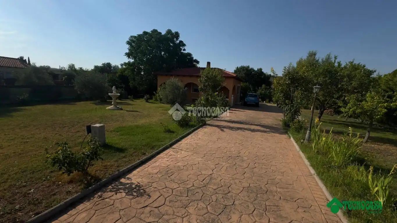 Casa o chalet en venta en Illana con Aire acondicionado, Calefacción y Piscina
