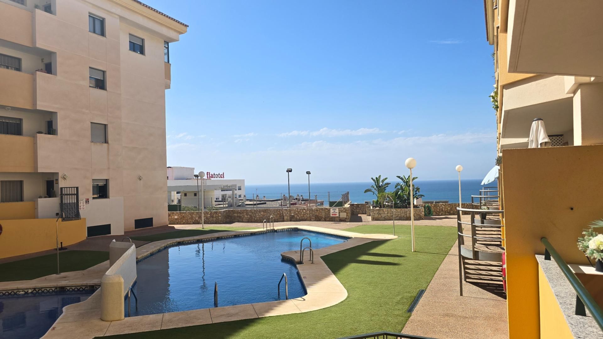 Piscina de Planta baixa en venda en Benalmádena amb Jardí privat, Terrassa i Traster