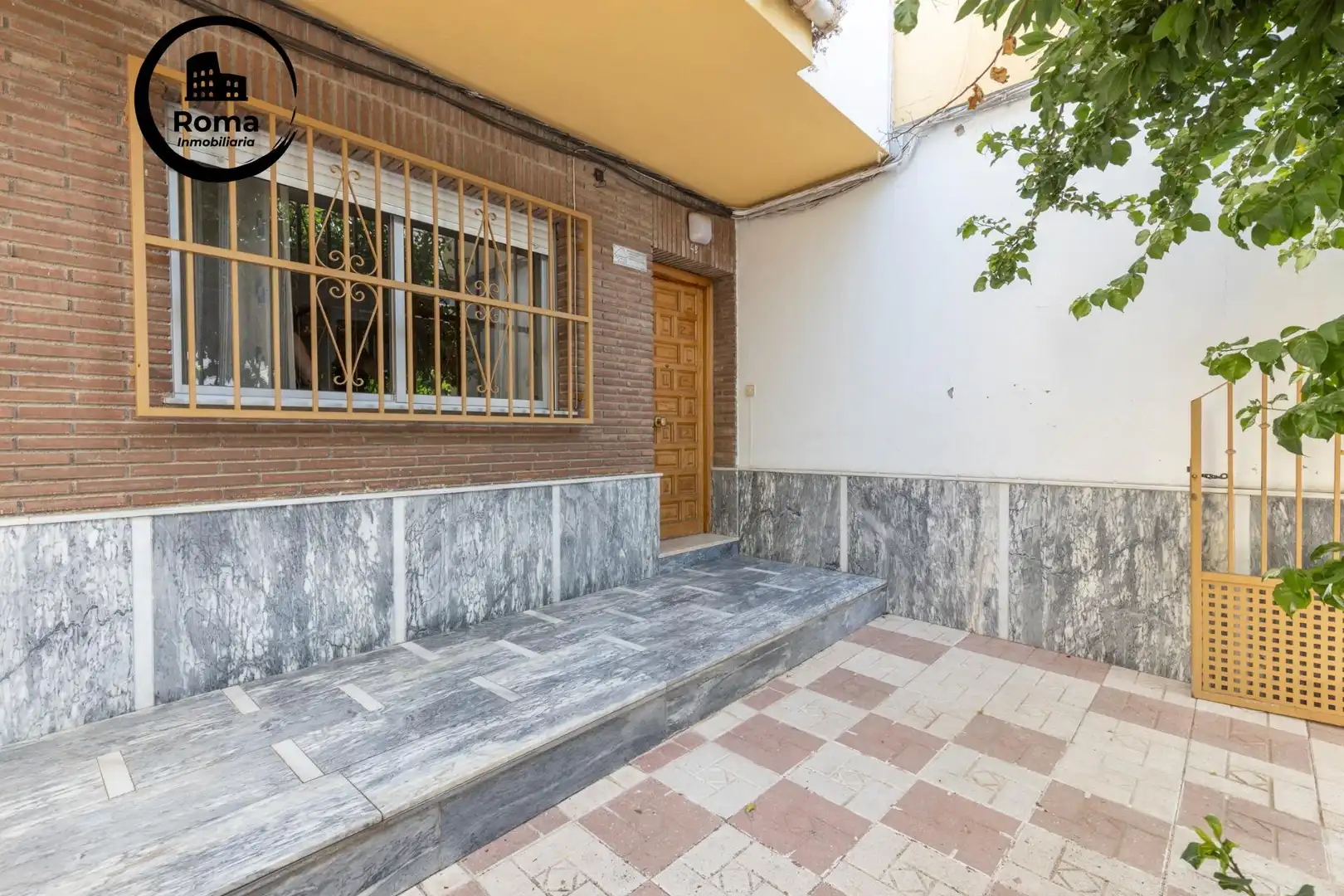 Vista exterior de Casa adosada en venta en Maracena con Aire acondicionado, Calefacción y Terraza