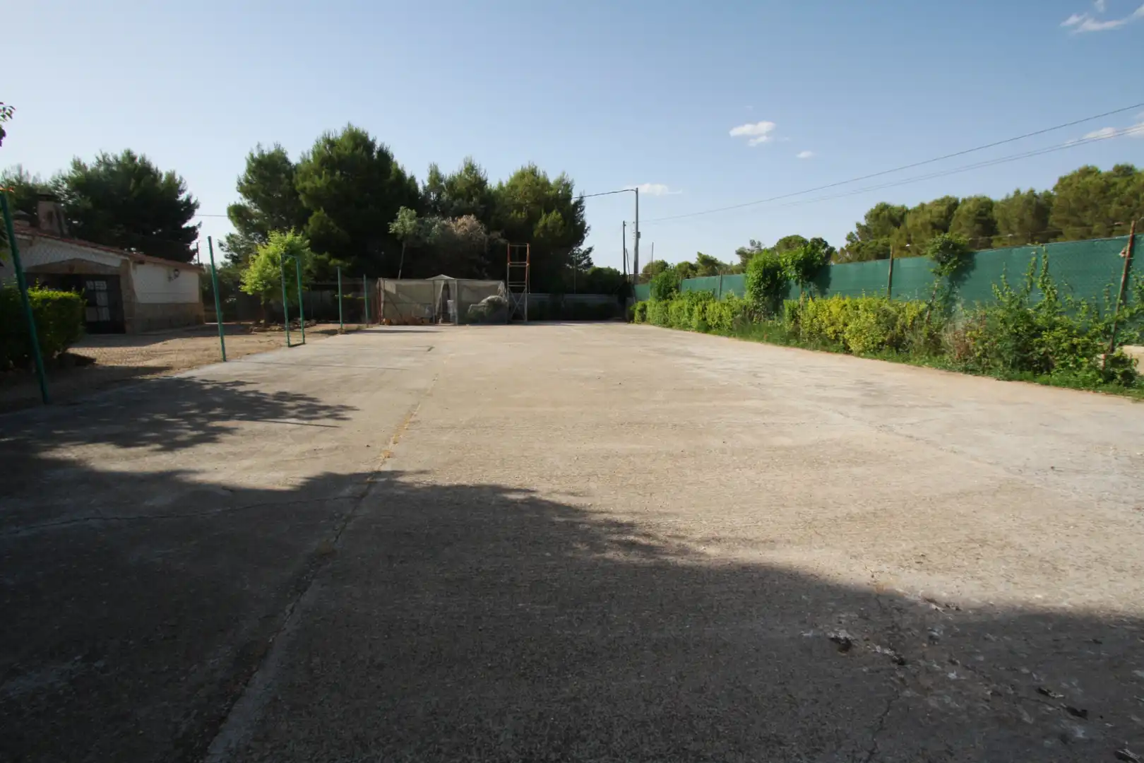 Aparcament de Casa o xalet en venda en Albacete amb Aire condicionat, Jardí privat i Terrassa