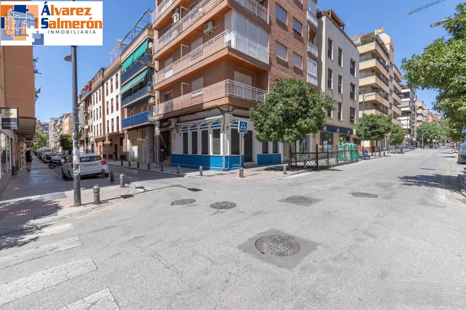 Vista exterior de Pis en venda en Granada amb Calefacció i Terrassa
