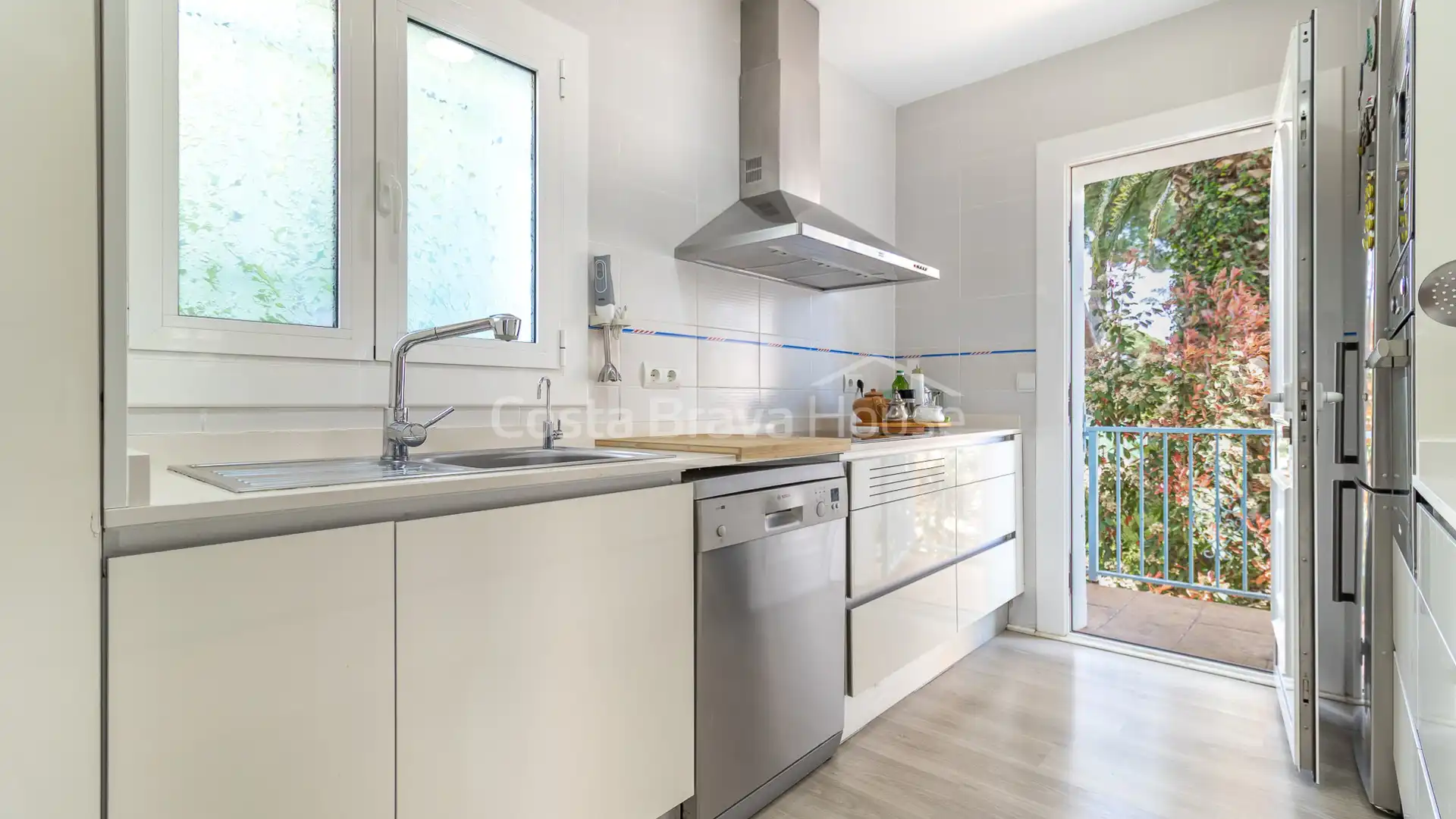 Casa amb jardí en venda a Carrer Fragata, imagen 14