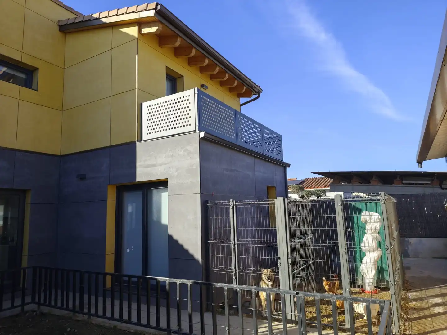 Vista exterior de Casa o chalet en venta en Fontcoberta con Aire acondicionado, Calefacción y Jardín privado