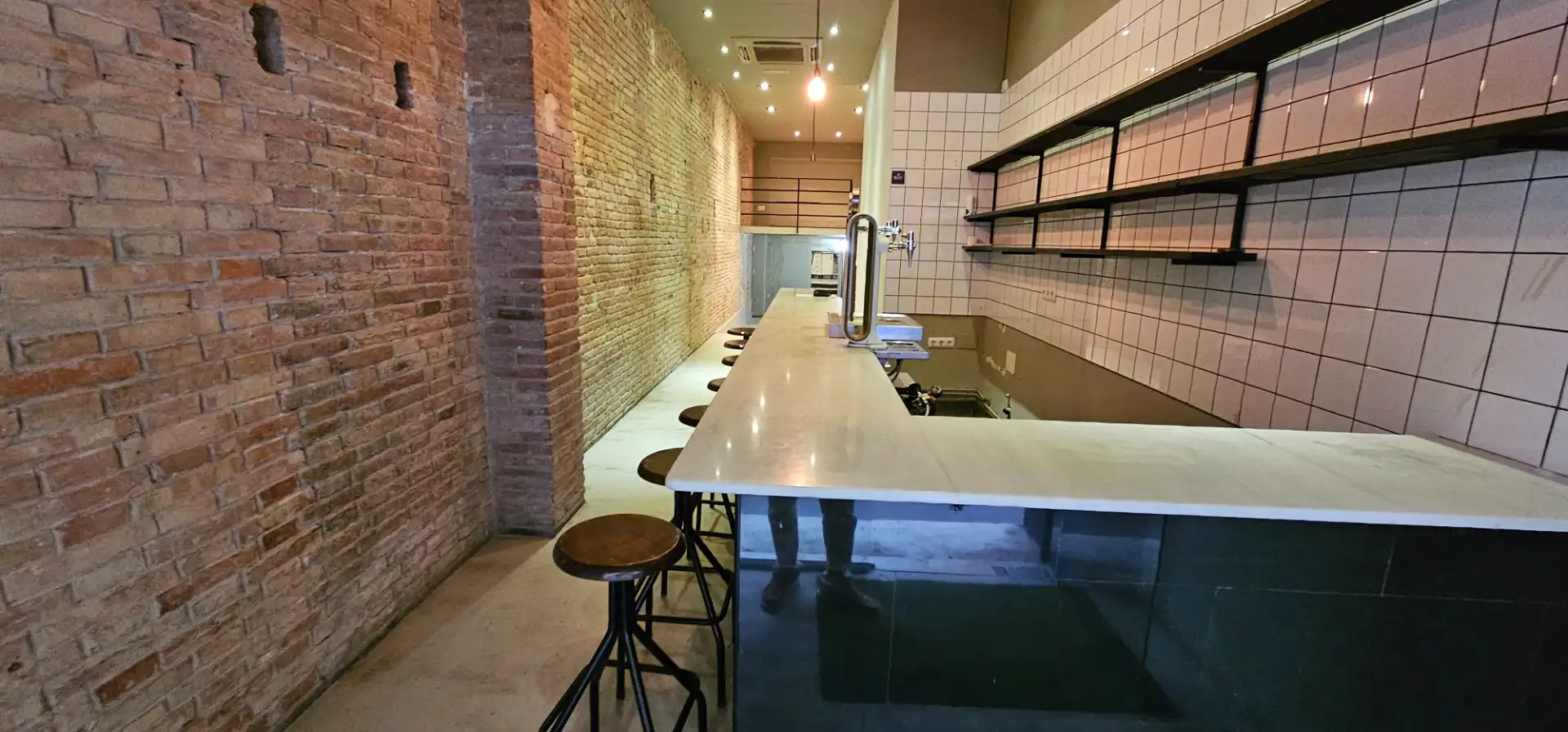 Local comercial en venta en Carrer d'Entença, imagen 2