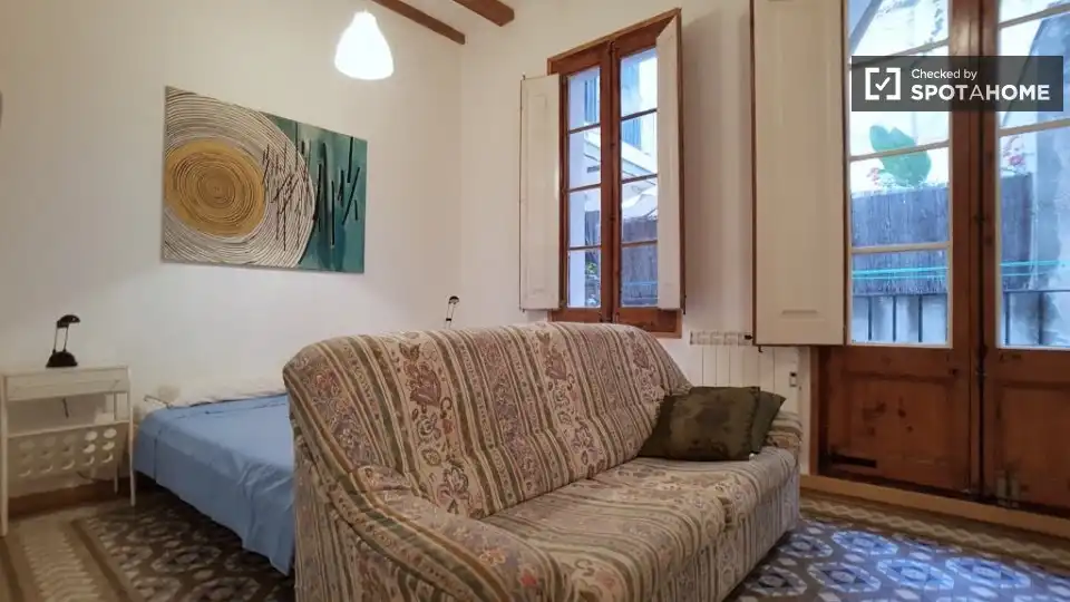 Sala de estar de Piso para compartir en Barcelona con Aire acondicionado, Calefacción y Terraza