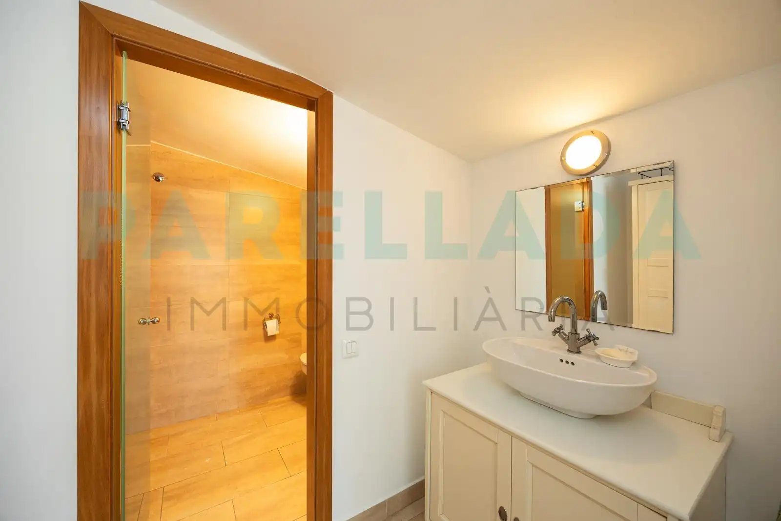 Baño de Casa o chalet en venta en Tiana con Aire acondicionado, Jardín privado y Terraza