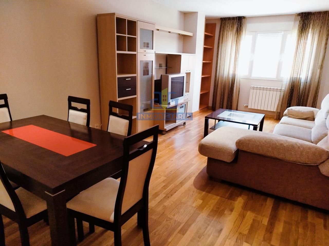 Sala d'estar de Apartament de lloguer en Villaquilambre amb Calefacció, Terrassa i Traster