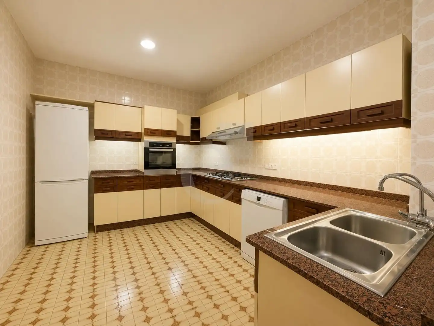 Kitchen of Flat for sale in Valencia  with Air Conditioner and Terrace