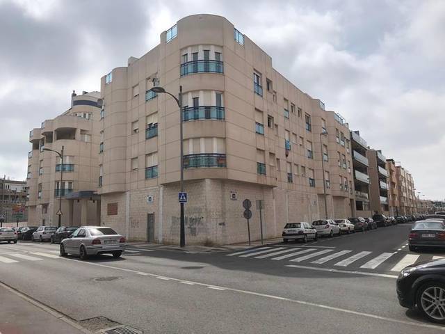 Local comercial en Venta en Roquetas Pueblo