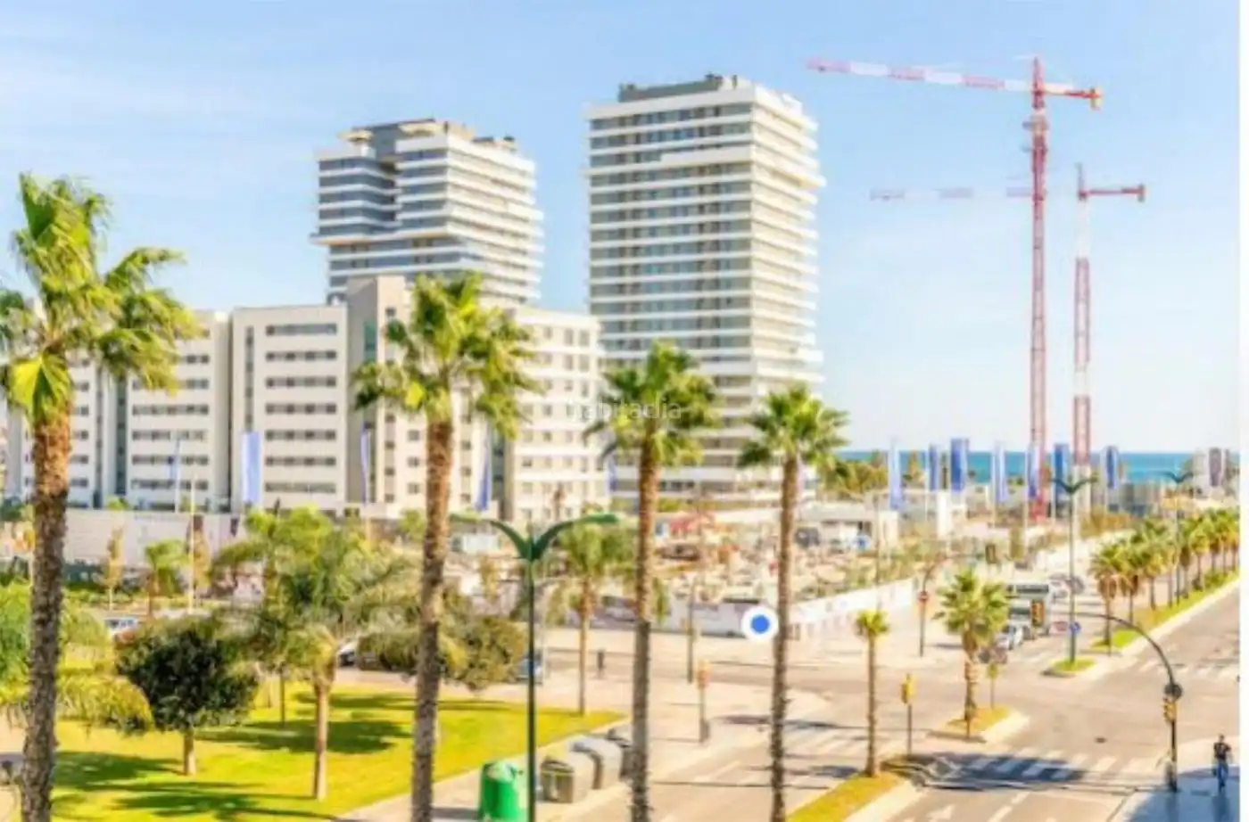 Appartamento con piscina in vendita a Avenida de Molière 38