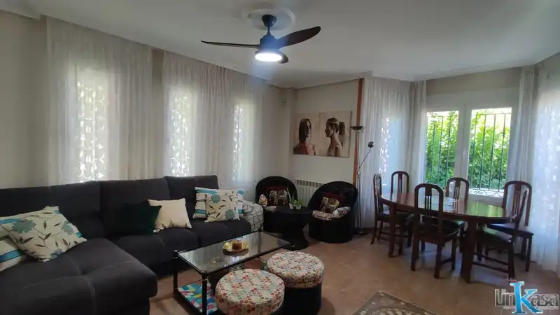 Casa amb terrassa en venda a Calle Alemania, imagen 18