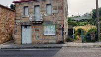 Vista exterior de Casa o xalet en venda en Ourense Capital  amb Terrassa i Balcó