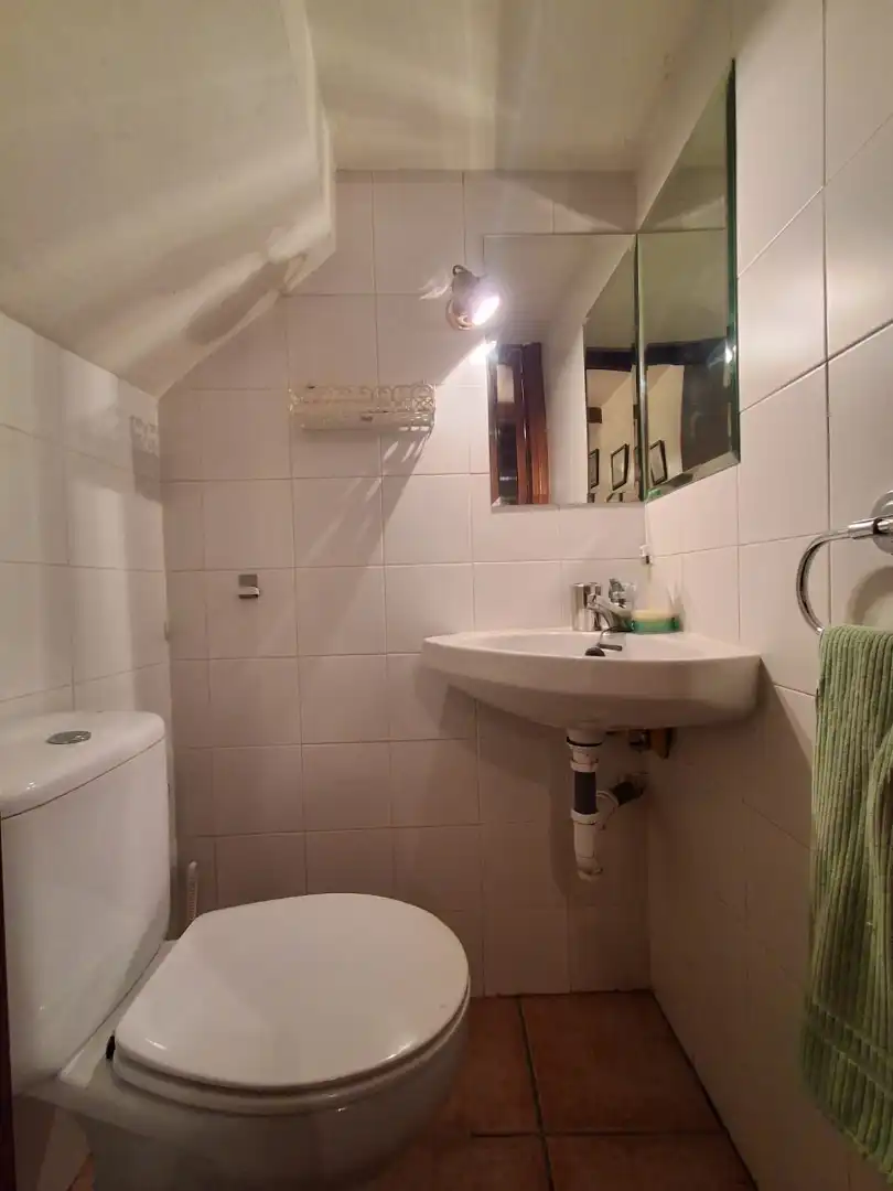 Baño de Casa adosada en venta en Eslava con Calefacción, Terraza y Amueblado