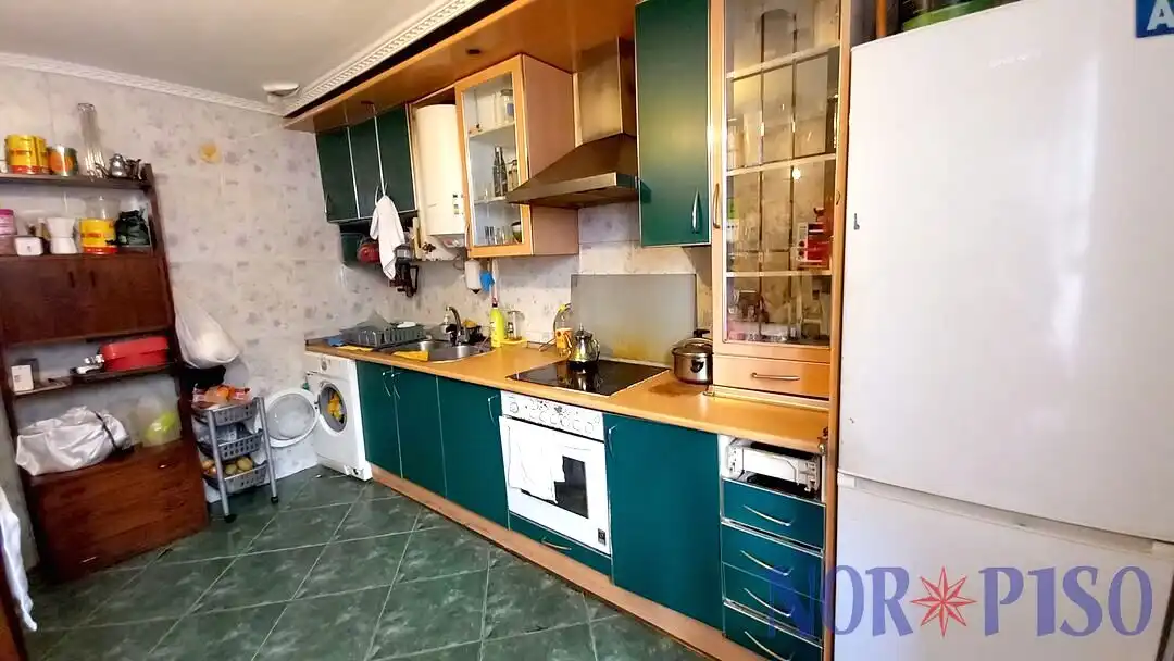 Cocina de Piso en venta en Bilbao  con Balcón