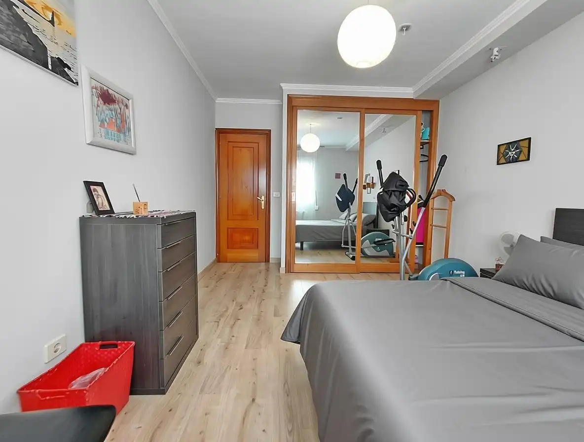 Dormitori de Casa o xalet en venda en Cambados amb Calefacció, Jardí privat i Terrassa