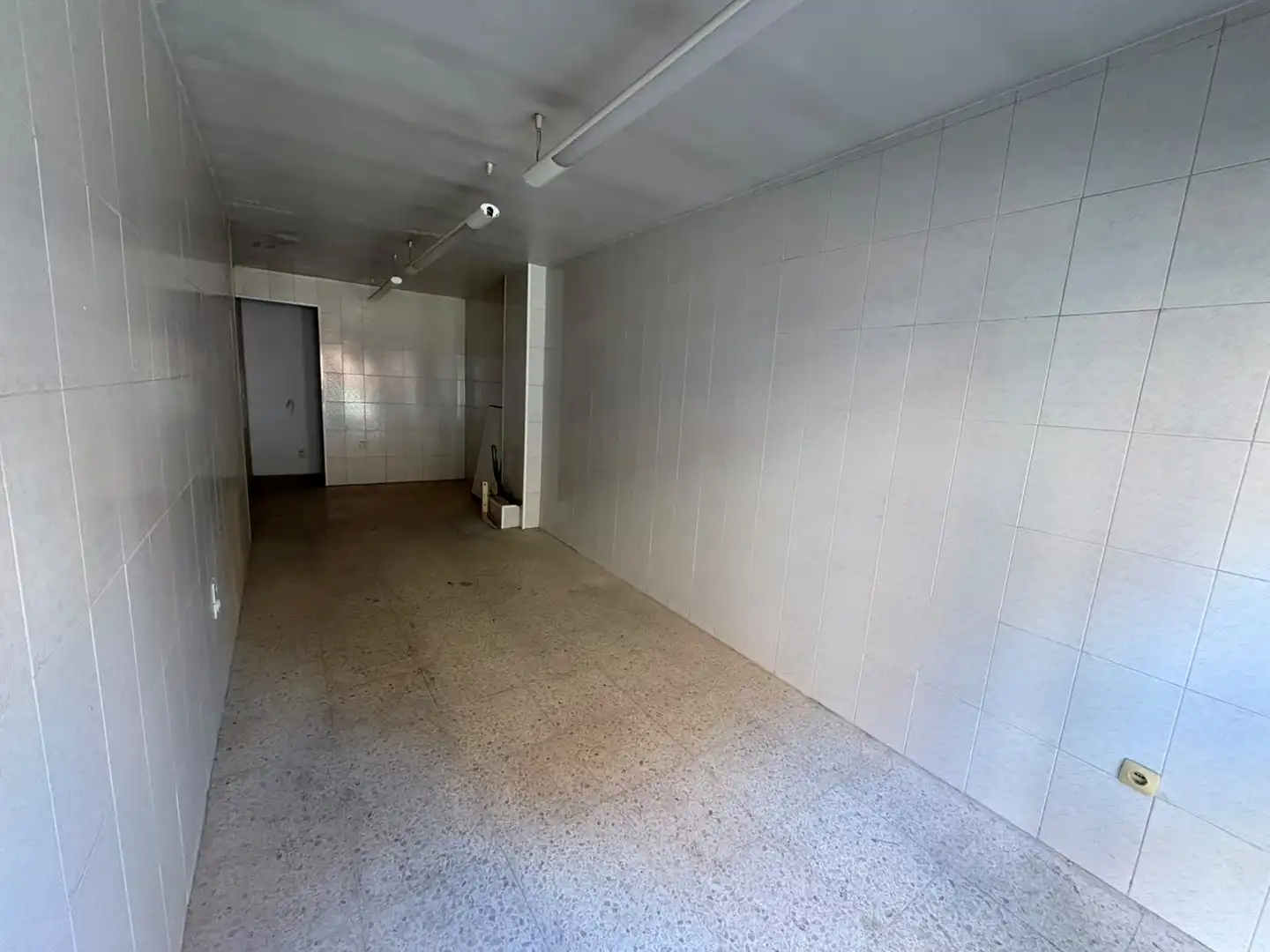 Local comercial en venta en Carrer de les Roses, imagen 2