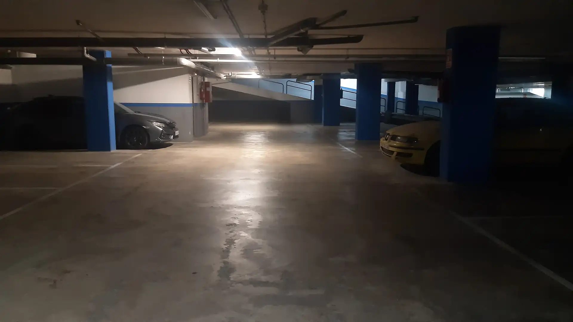 Einzelparkplatz mit Aufzug zur Miete in Carrer de les Planes, imagen 2