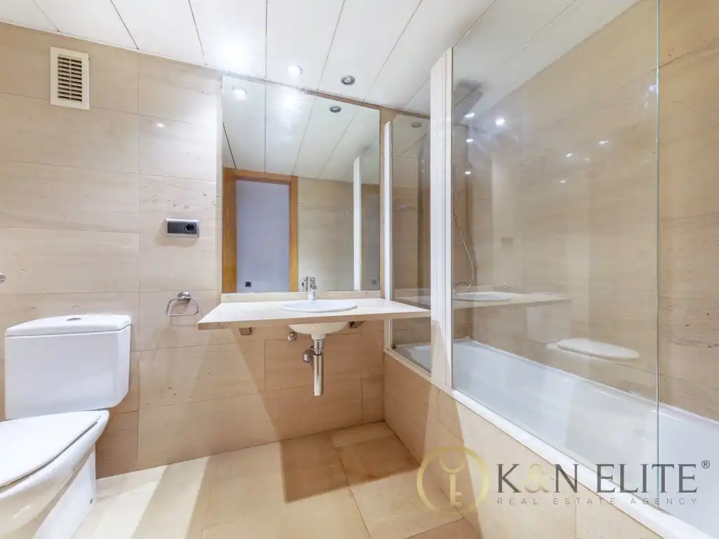 Baño de Ático en venta en Alicante / Alacant con Aire acondicionado y Terraza