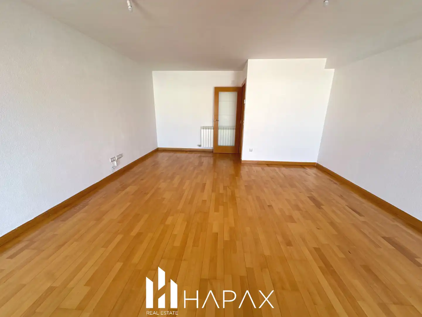 Sala de estar de Piso en venta en Villares de la Reina con Calefacción