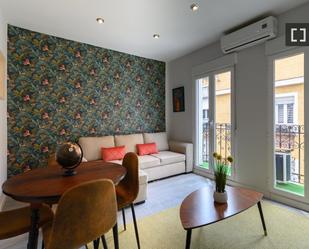 Sala d'estar de Pis de lloguer en  Madrid Capital amb Aire condicionat, Calefacció i Moblat