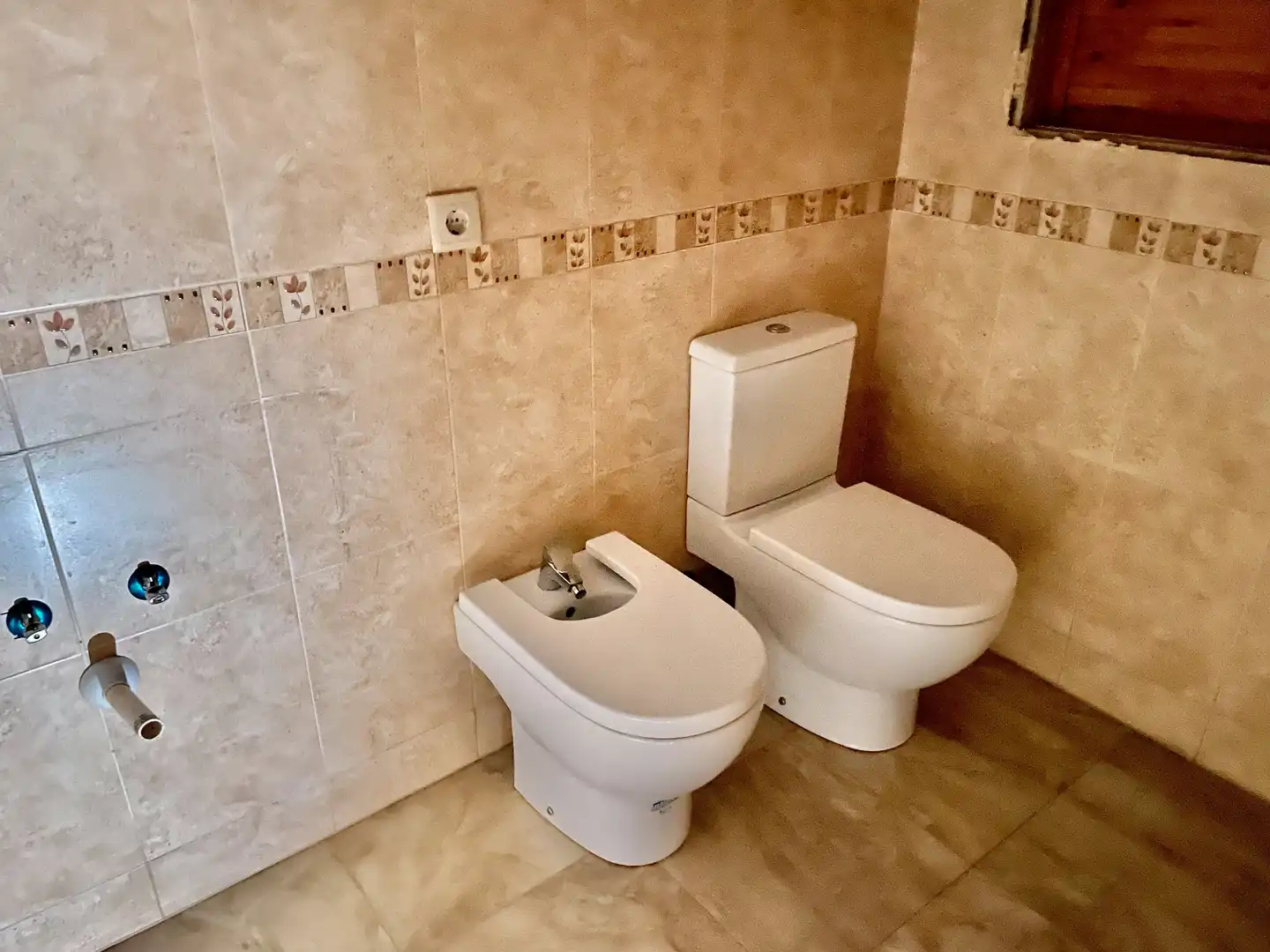 Bathroom of Houses for sale in Vinyols i els Arcs  with Heating, Terrace and Storage room