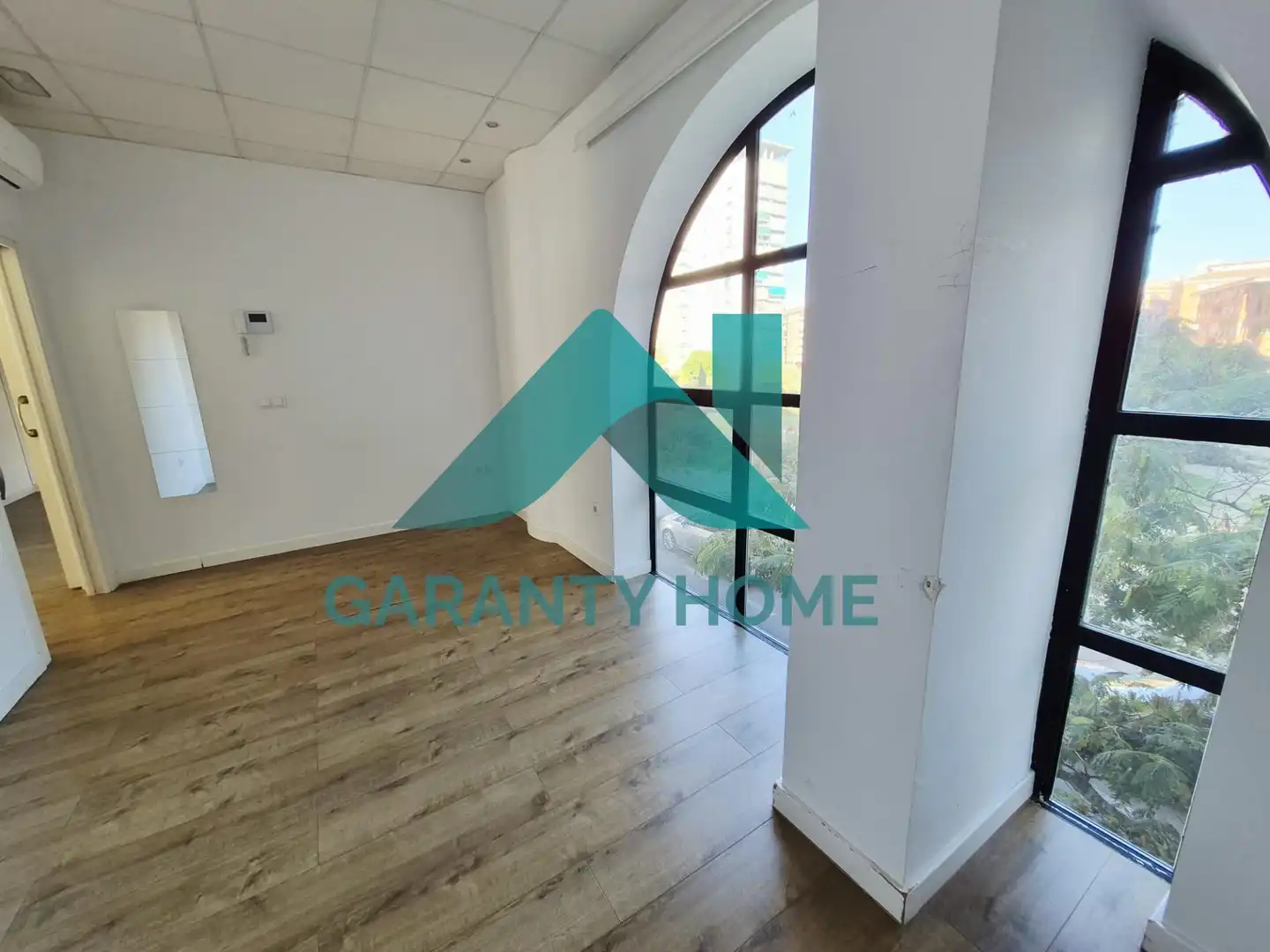 Local comercial en venta en Centro, imagen 2