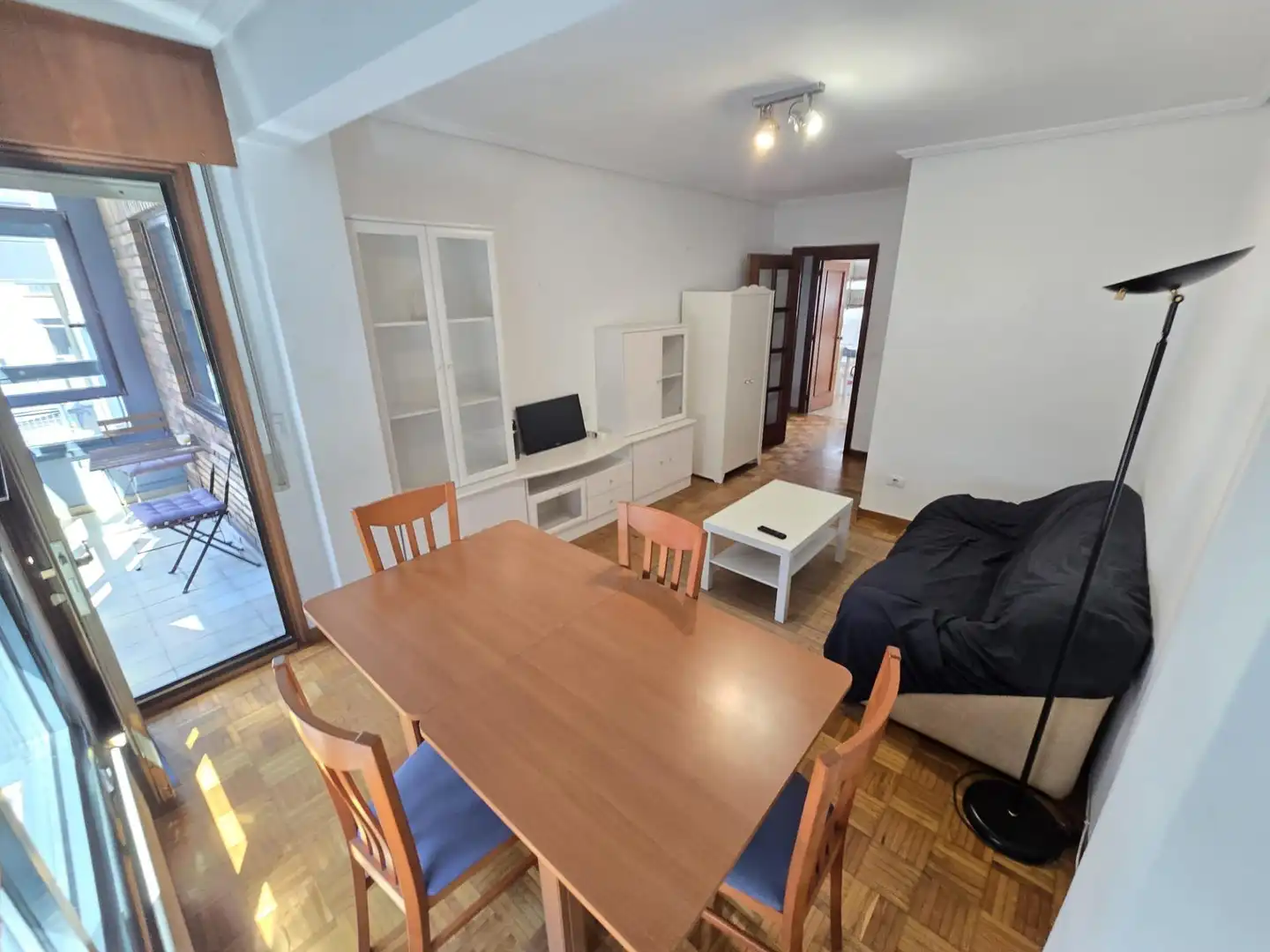 Apartment with terrace to rent in Calle Calle Sevilla, imagen 2