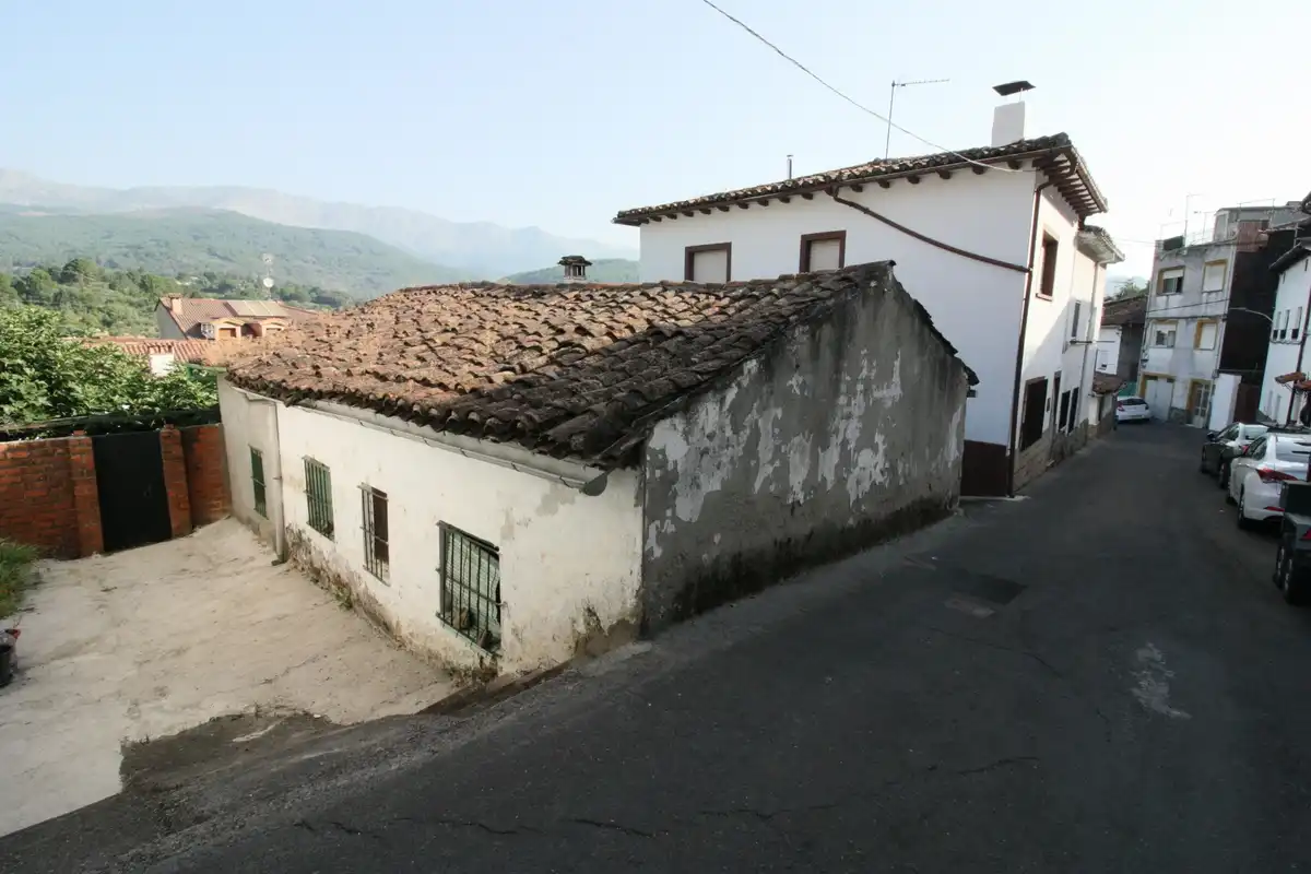 Vista exterior de Casa o chalet en venta en Arenas de San Pedro